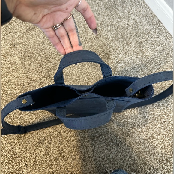 PORTLAND LEATHER crossbody bag - Picture 6 of 7